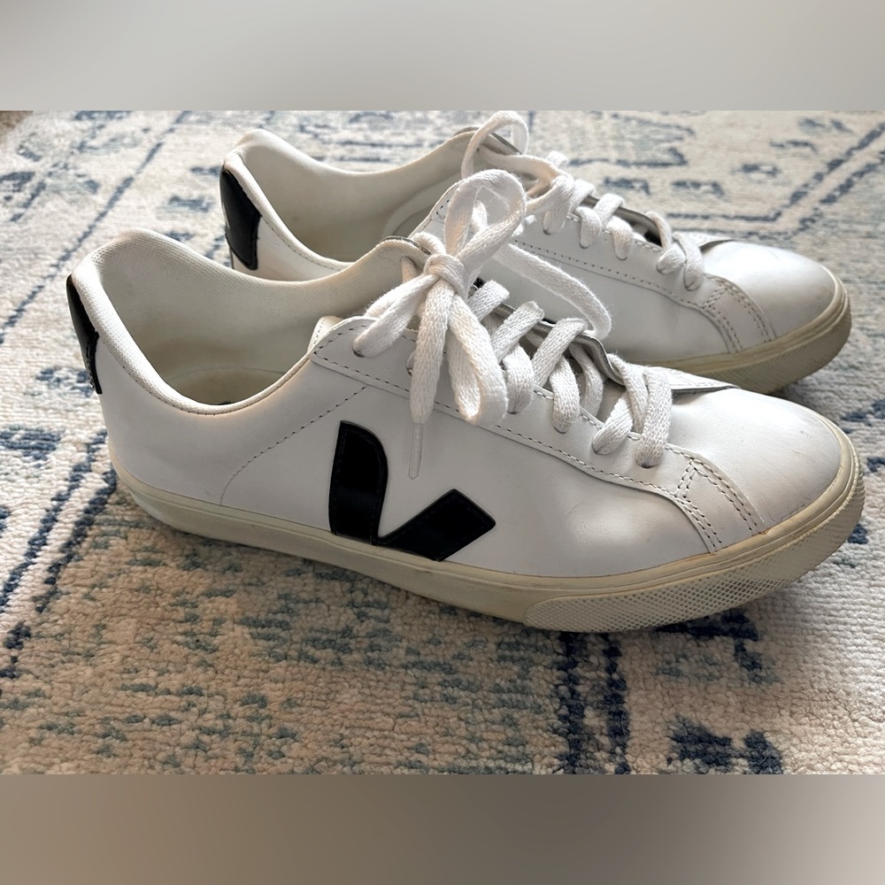 Women’s Veja Campo Tennis Sneaker Black White Size 7 /EU 38